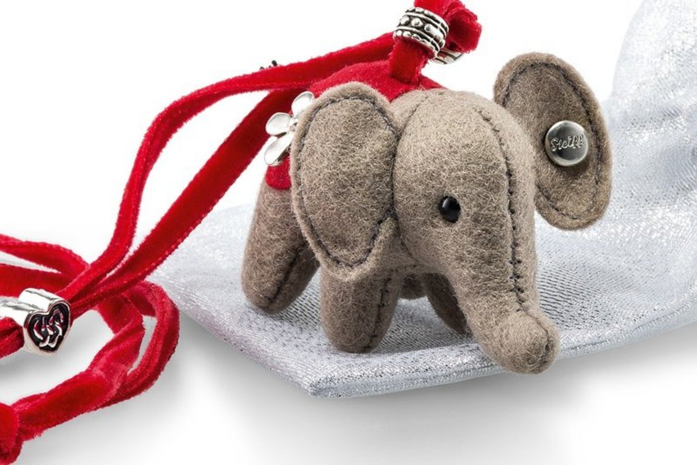 Peluche éléphant Steiff