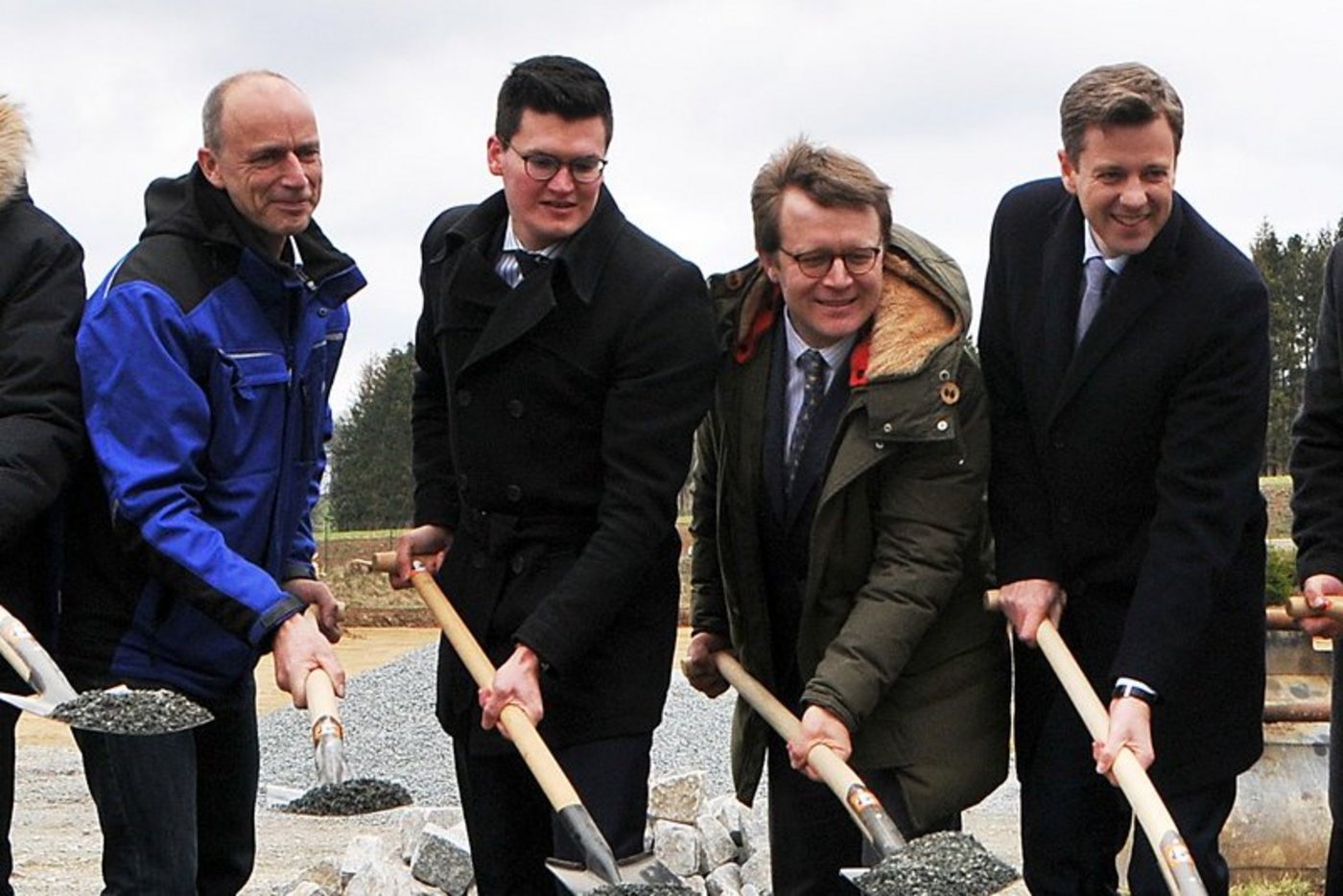 Ground-breaking ceremony by representatives of the district, the city of Hof, BWF Group