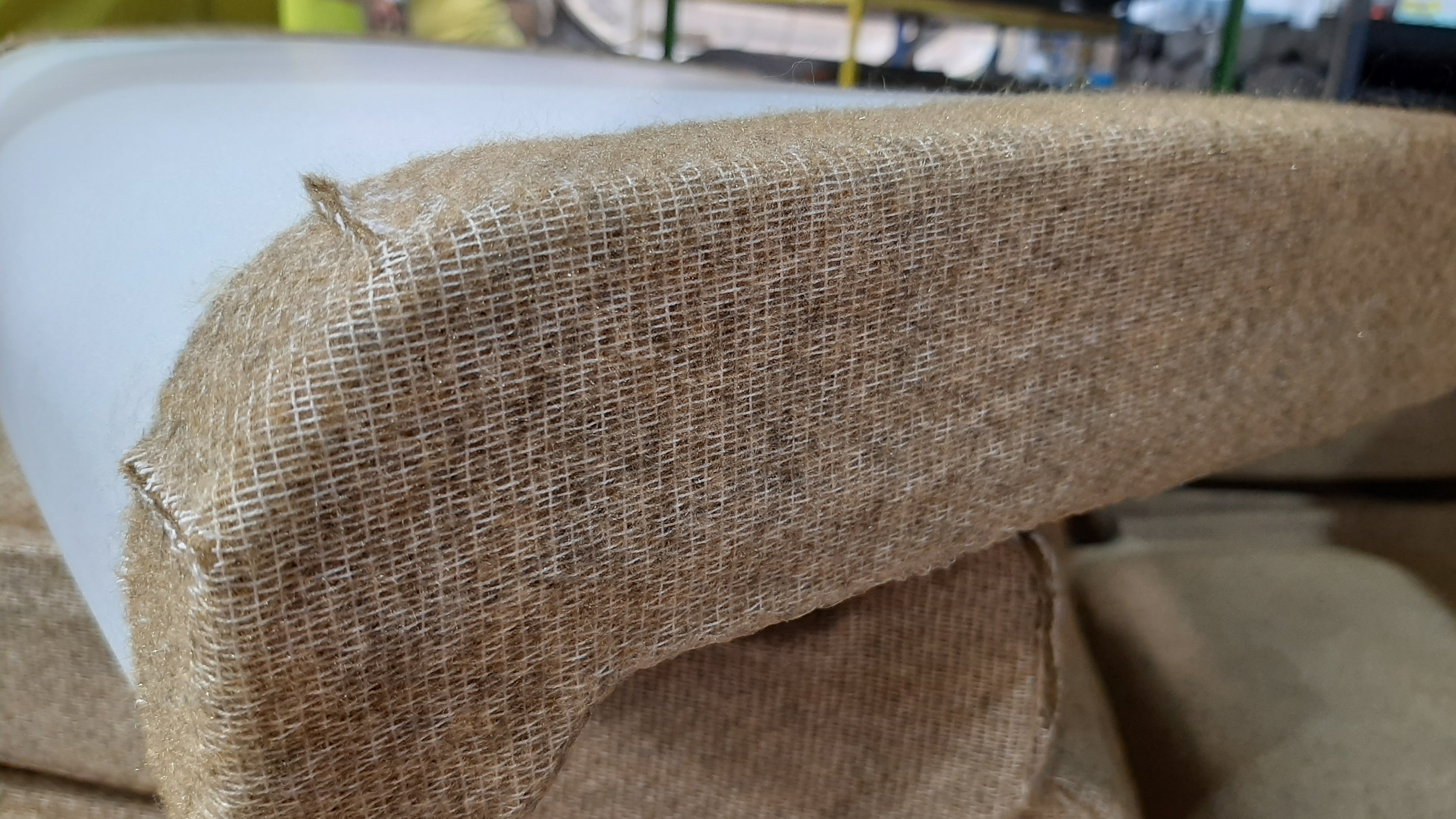 [Translate to Chinese:] Aircraft seat cushion covered with BWF FireGuard fire-retardant needle felt without outer fabricf