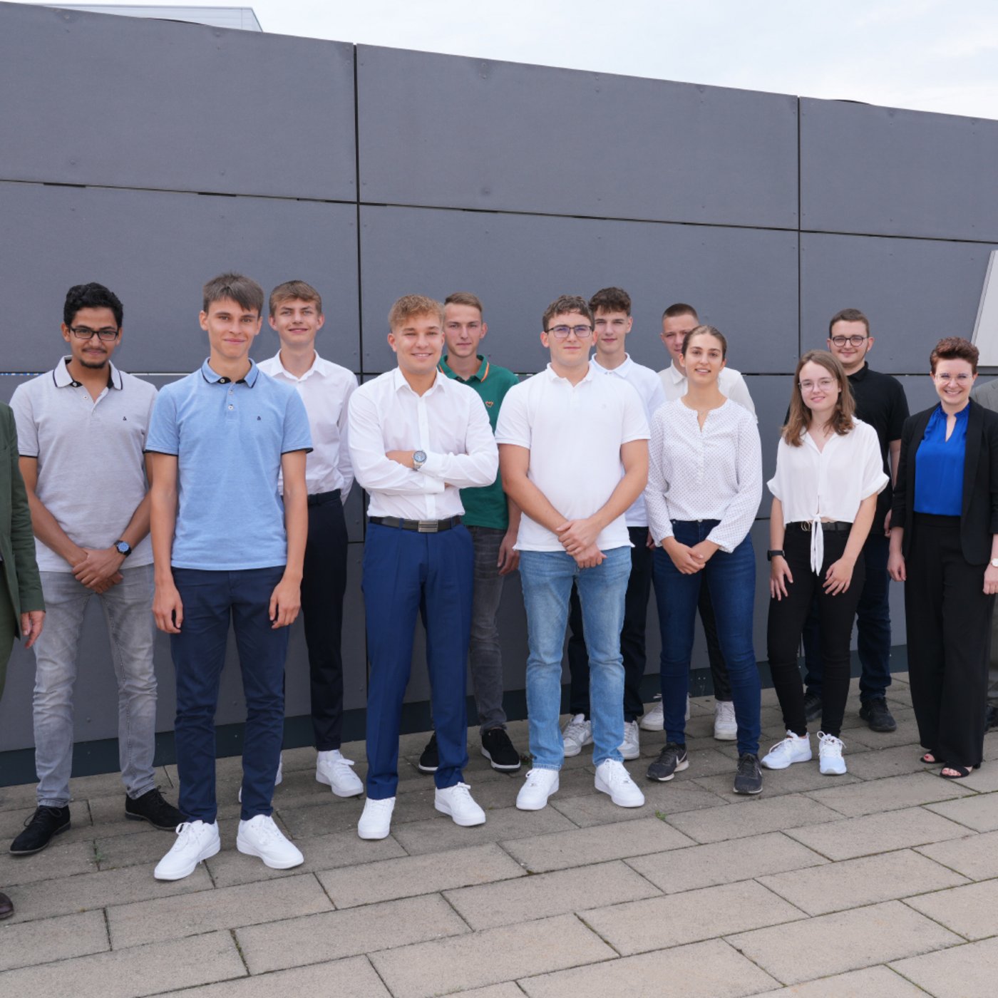 Die neuen Azubis und Studierenden der BWF Group