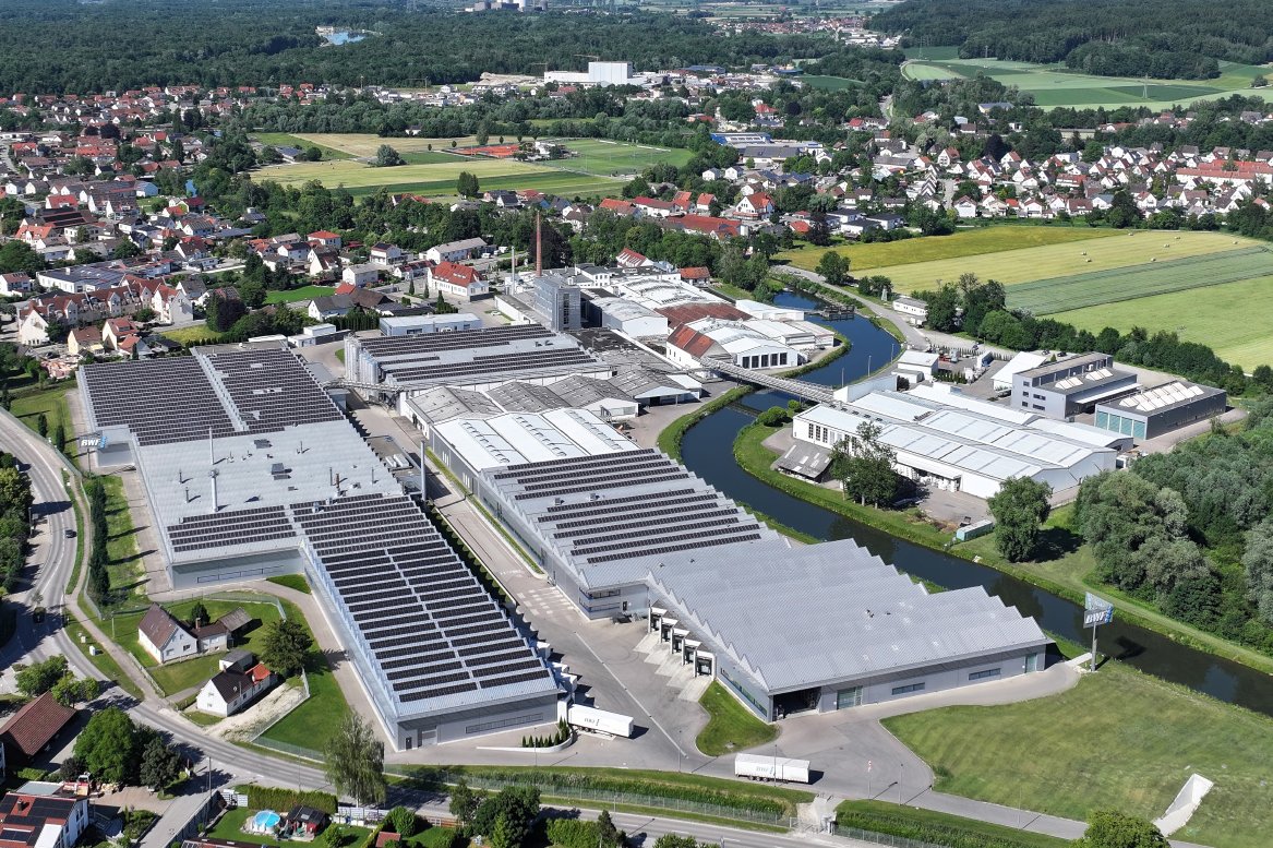 Luftbild des BWF Group Headquarters in Offingen